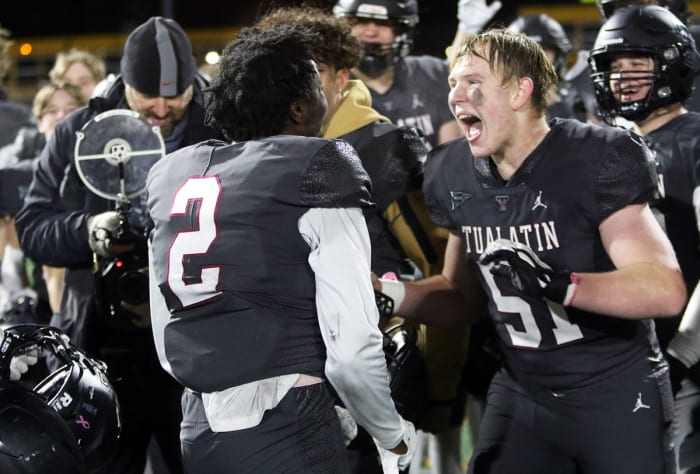 a Tualatin Sherwood 6A Oregon football semifinal November 17 2023 Dan Brood 35